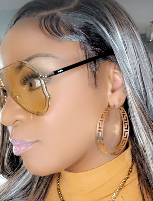 The Slinging Sunglasses